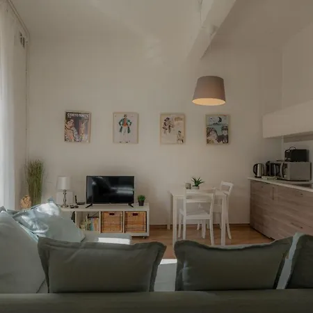 Sea Balcony House * Senglea